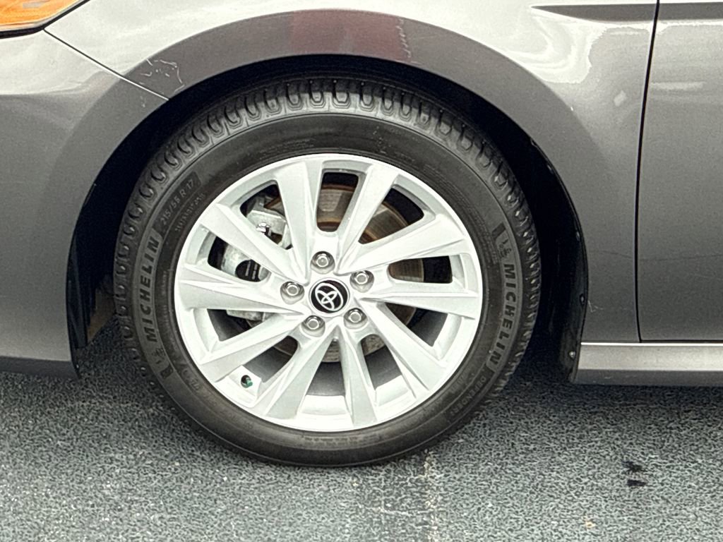 Used 2023 Toyota Camry LE image 11