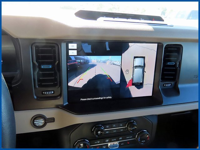 Used 2023 Ford Bronco Wildtrak image 17