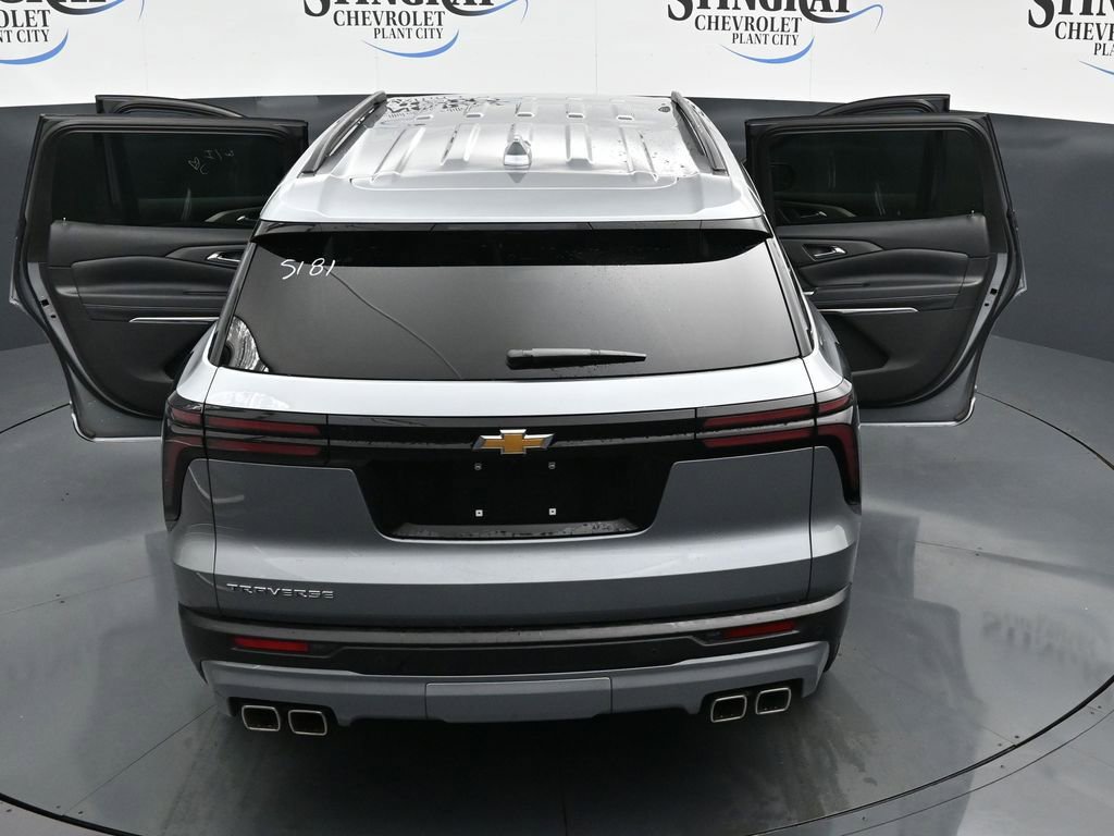 Used 2026 Chevrolet Traverse LT FWD image 35