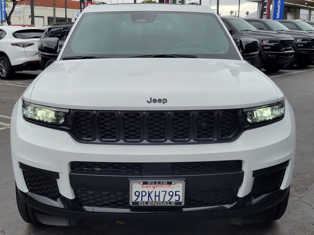 Used 2024 Jeep Grand Cherokee L Altitude RWD image 32