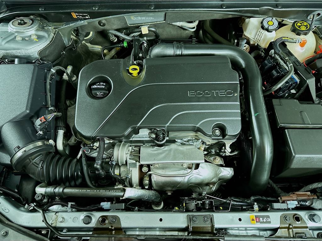 Used 2024 Chevrolet Malibu LT image 39