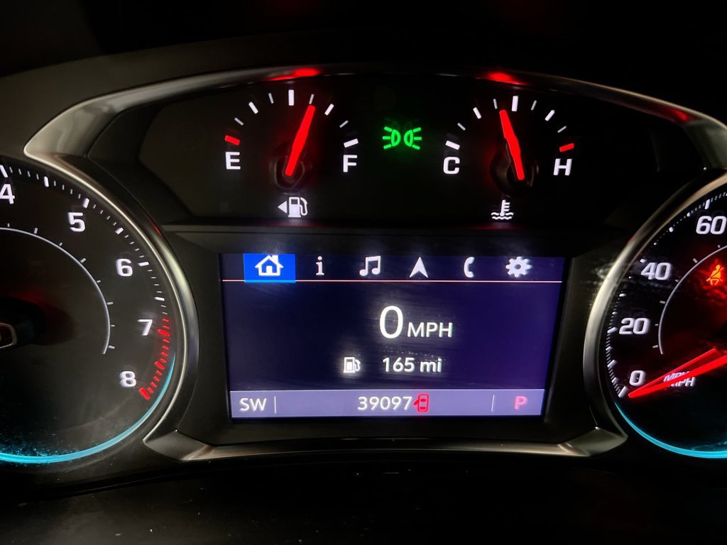 Used 2022 Chevrolet Traverse LT FWD image 12