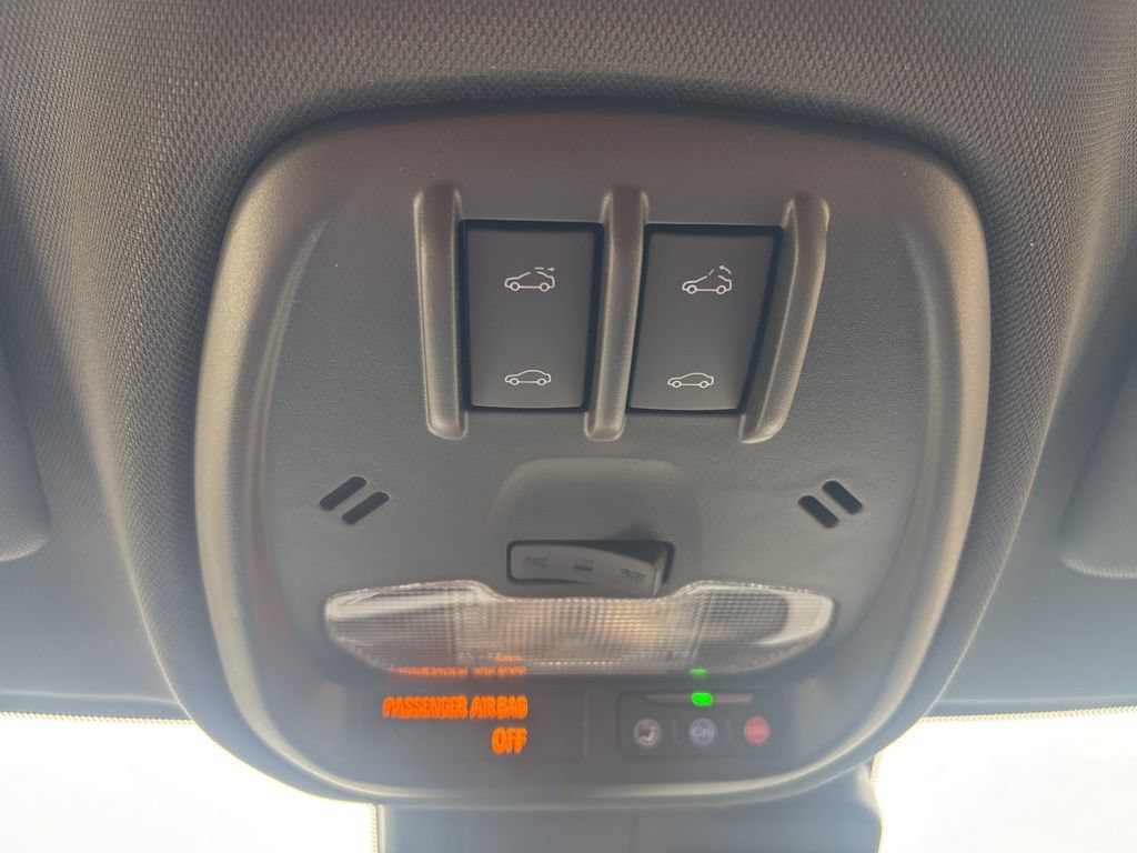 New 2026 Chevrolet Trax RS w/ Sunroof Package FWD image 27