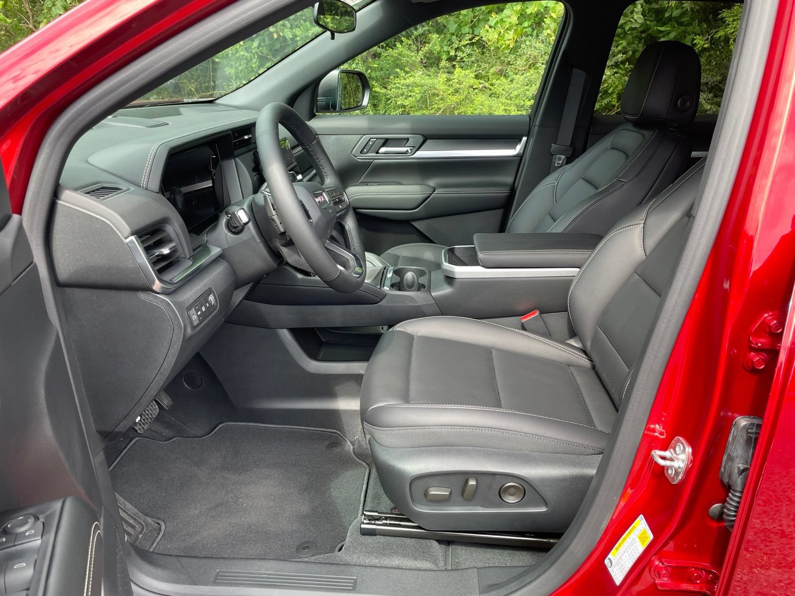 New 2027 GMC Terrain Elevation w/ Elevation Premium Package FWD image 14