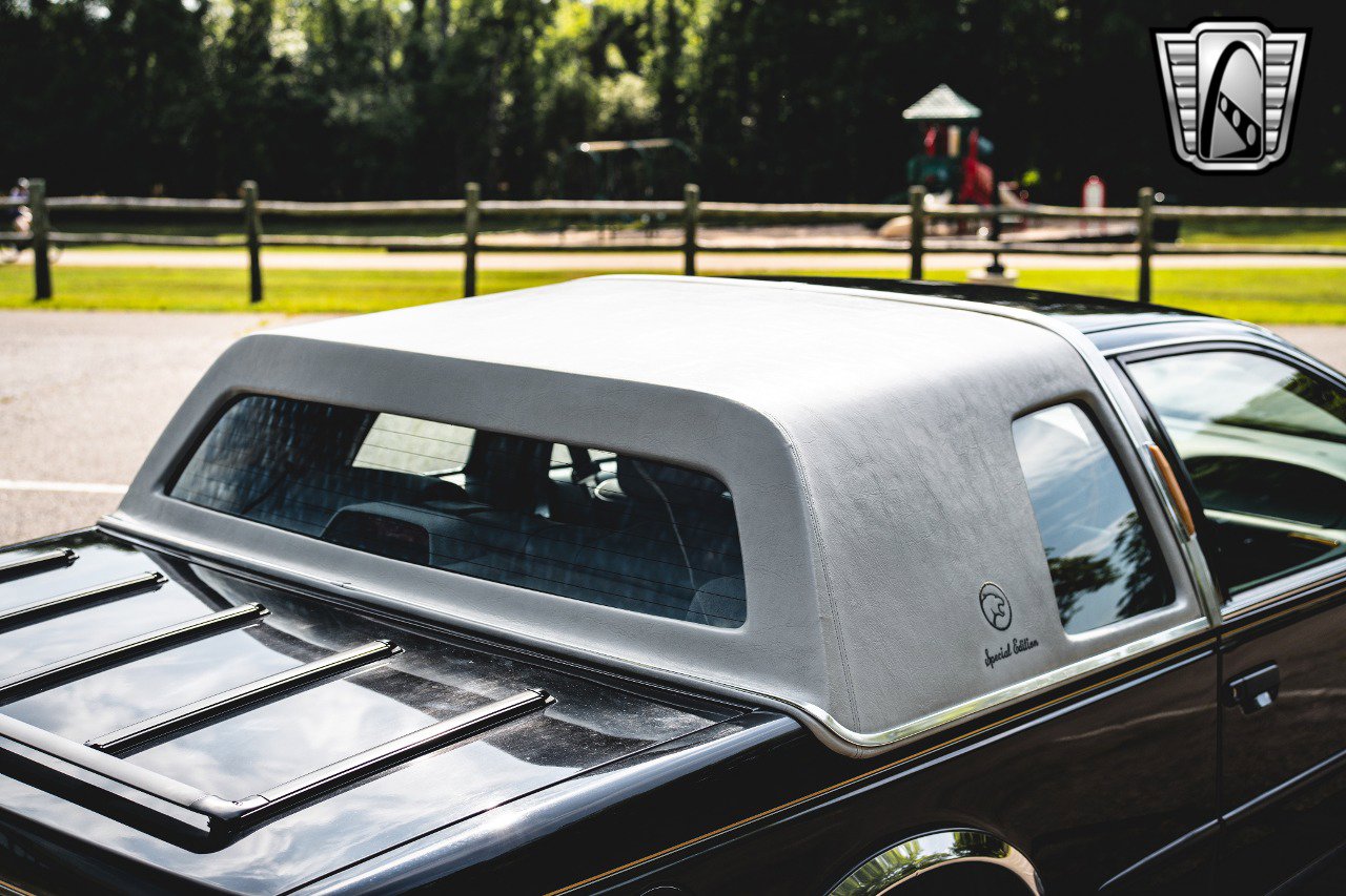 Used 1995 Mercury Cougar XR7 image 14