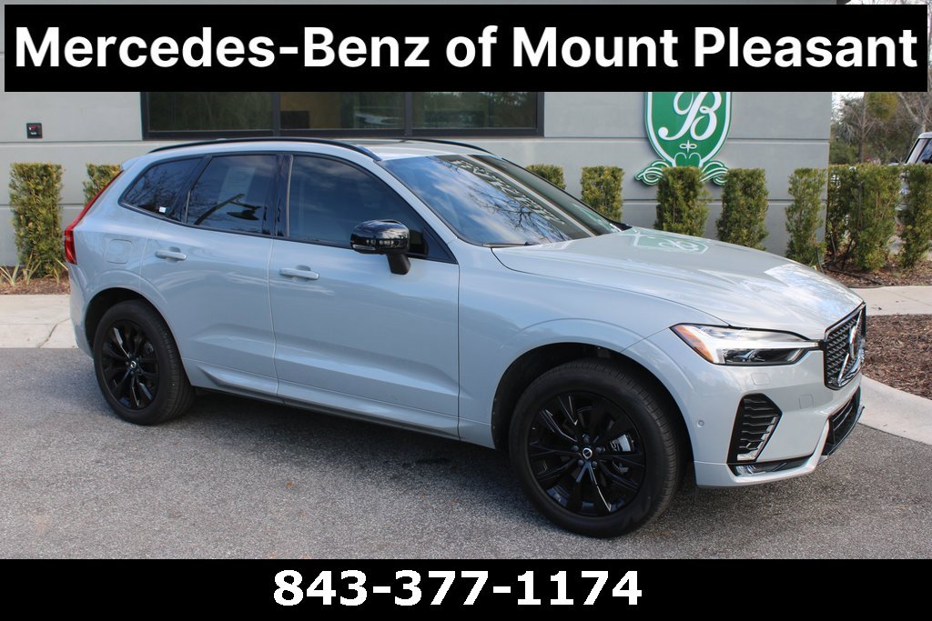 Used 2025 Volvo XC60 B5 Plus w/ Protection Package Premier image 2