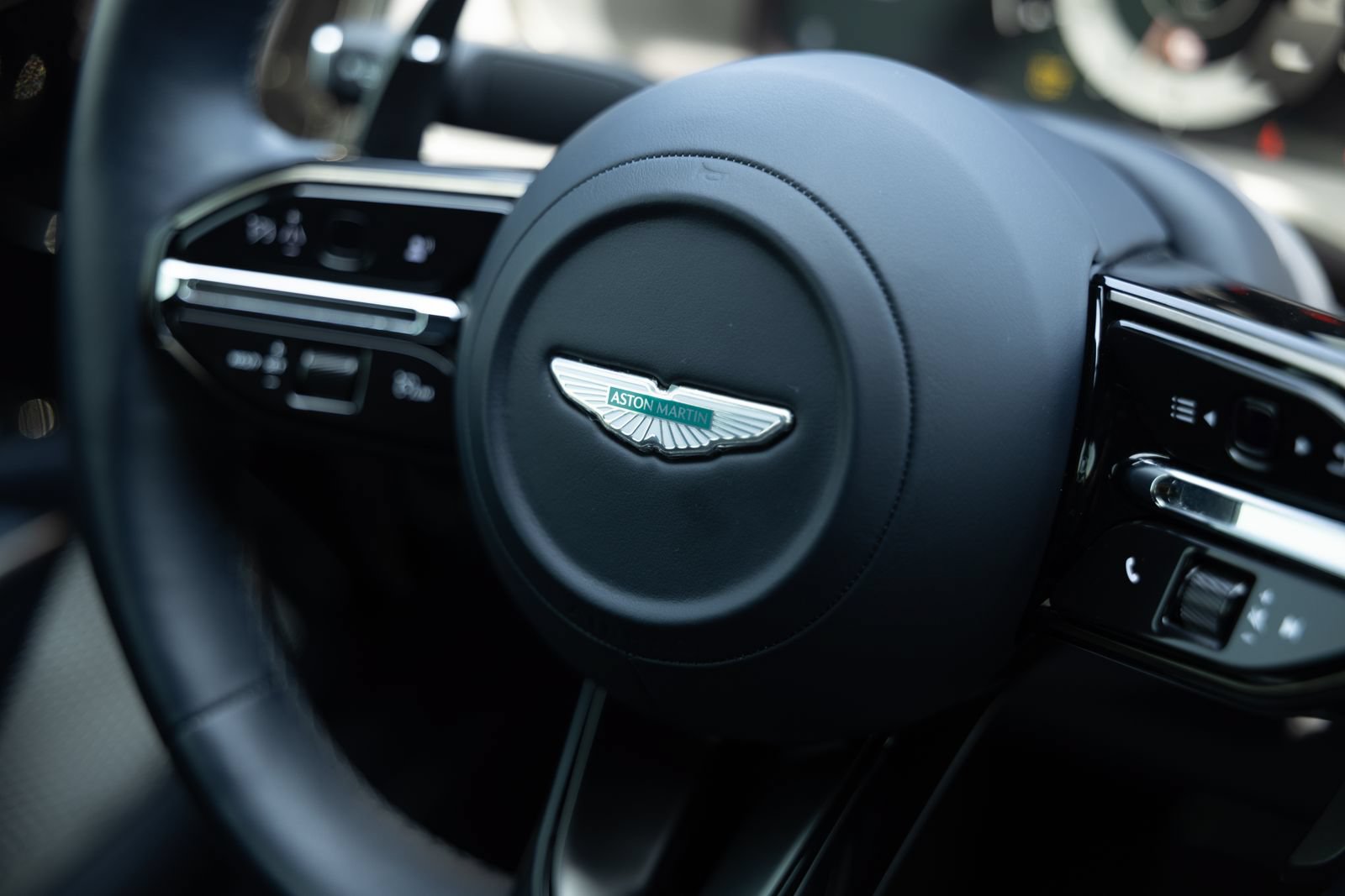 Used 2025 Aston Martin DBX 707 AWD/4WD image 15