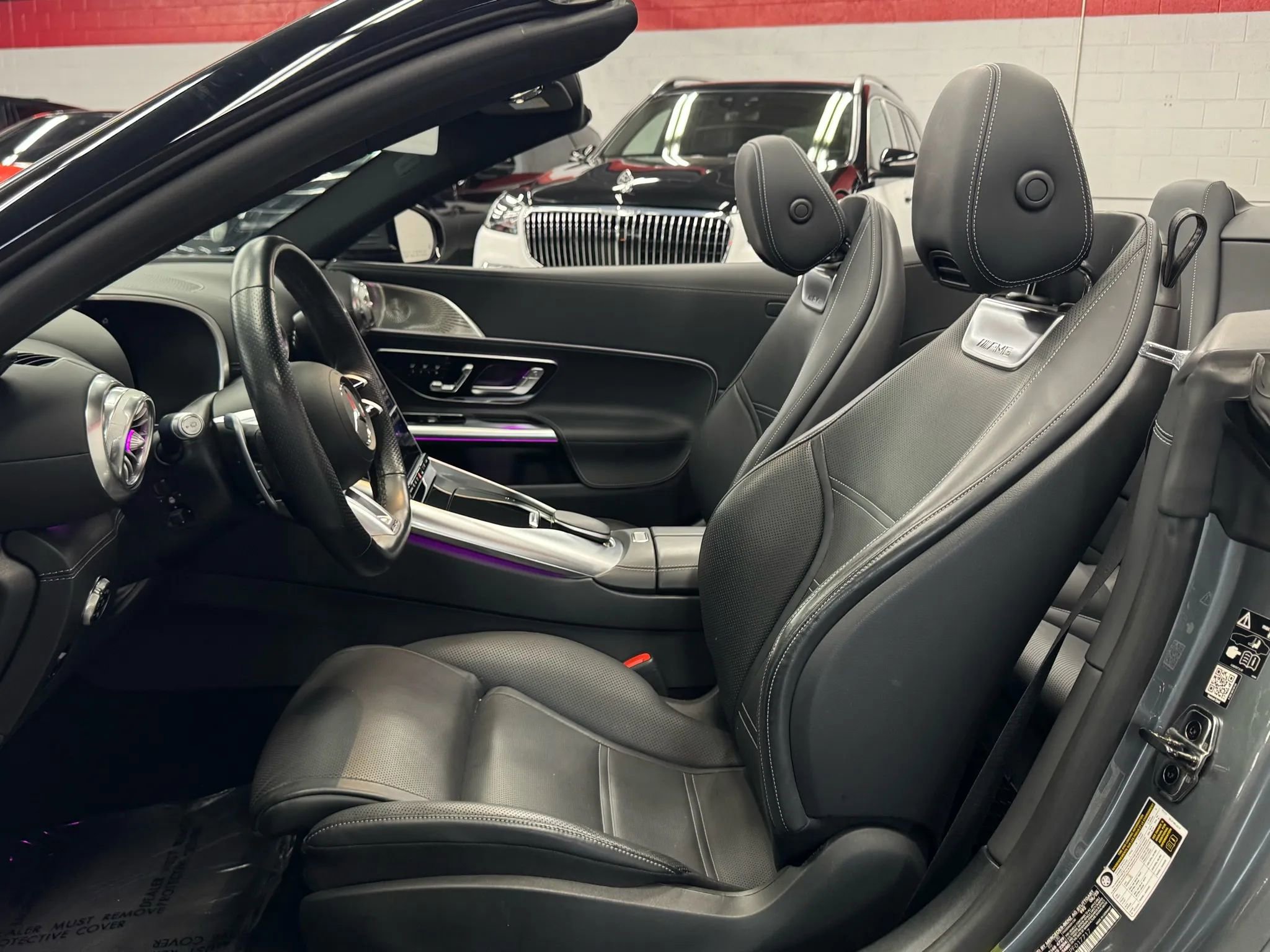 Used 2023 Mercedes-Benz SL 43 AMG w/ Driver Assistance Package image 16