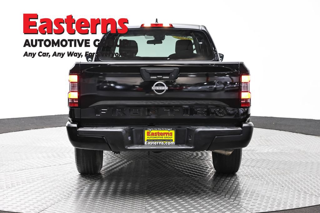 Used 2022 Nissan Frontier S RWD image 6