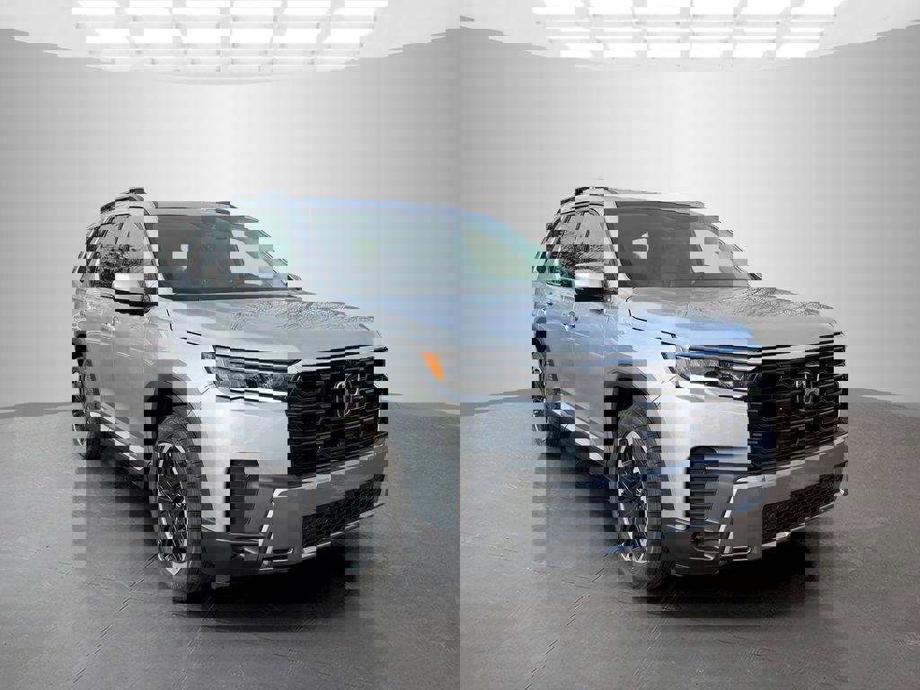 New 2026 Honda Pilot Touring image 5