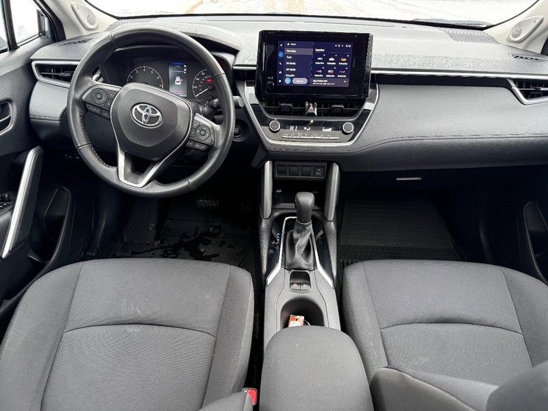 Used 2024 Toyota Corolla Cross LE image 13