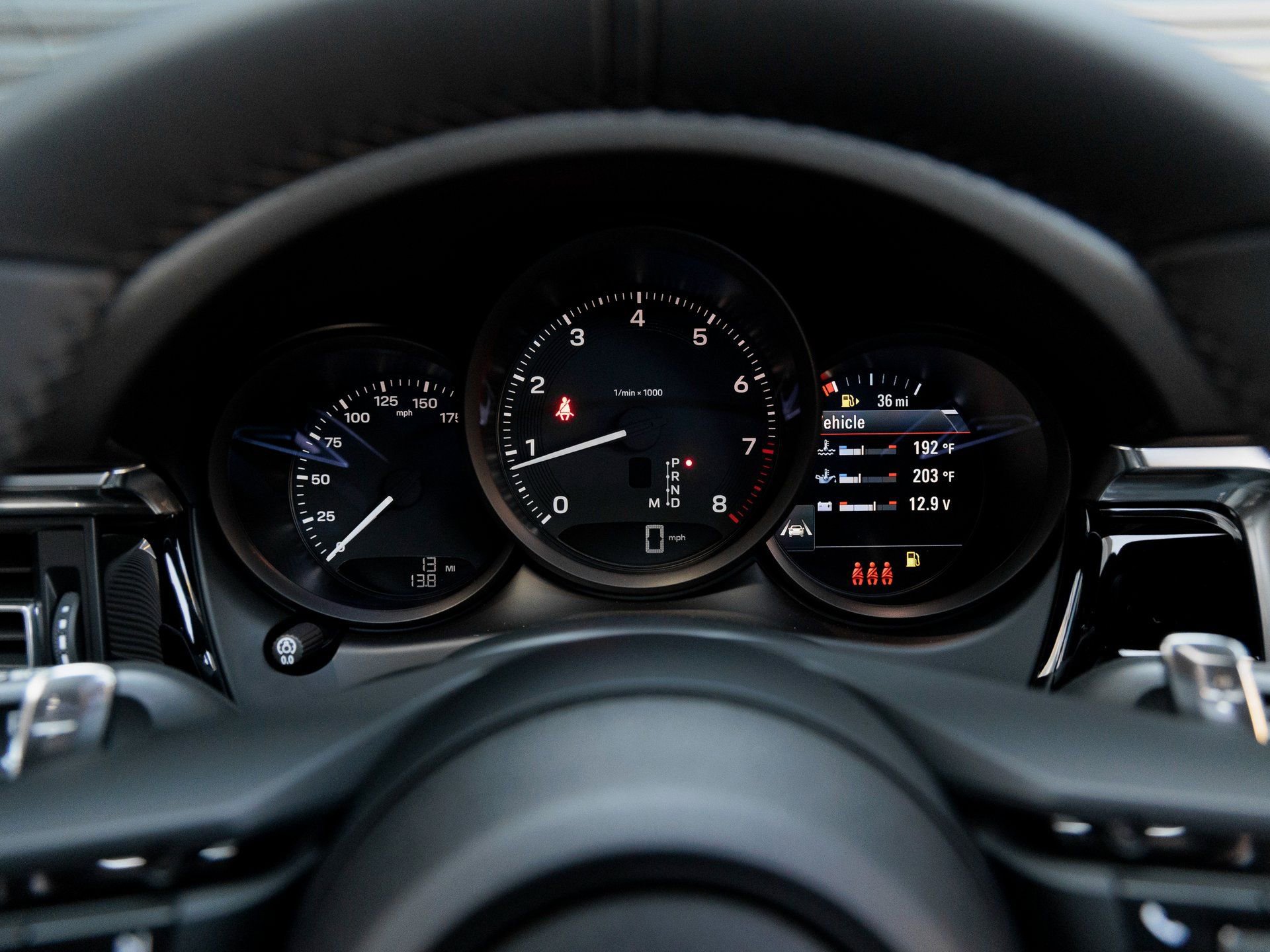 New 2025 Porsche Macan AWD/4WD image 18