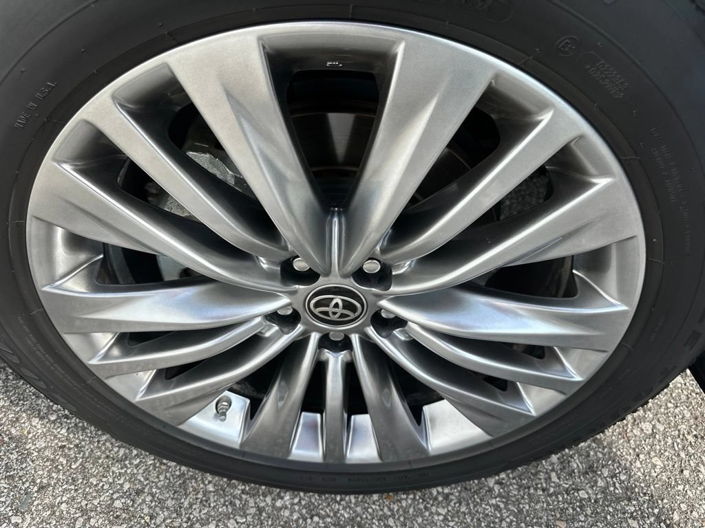 Used 2024 Toyota Highlander Platinum AWD/4WD image 55