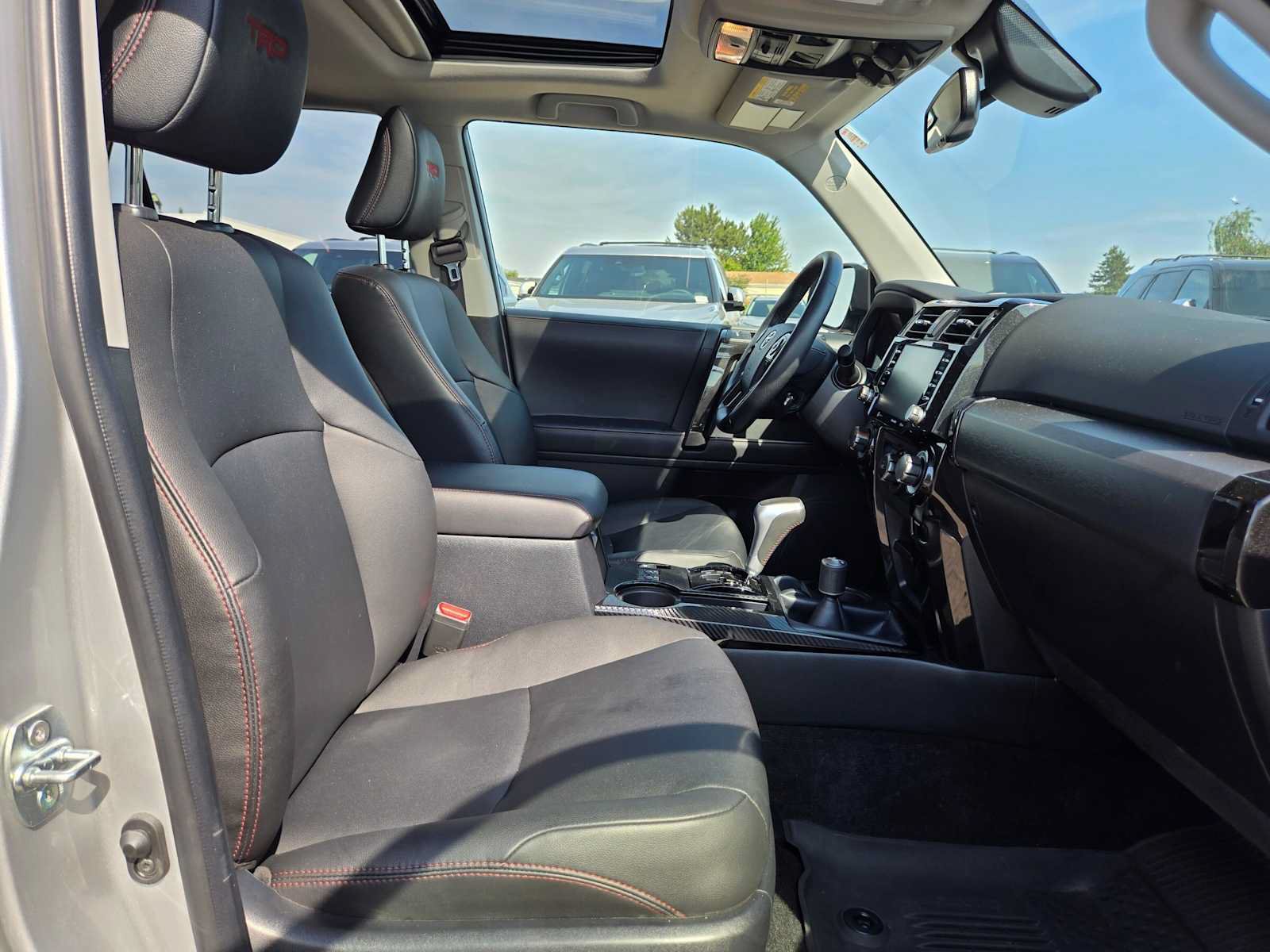 Used 2023 Toyota 4Runner TRD Off-Road Premium w/ Moonroof Package AWD/4WD image 14