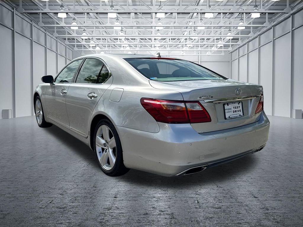 Used 2012 Lexus LS 460 w/ Comfort Pkg image 5