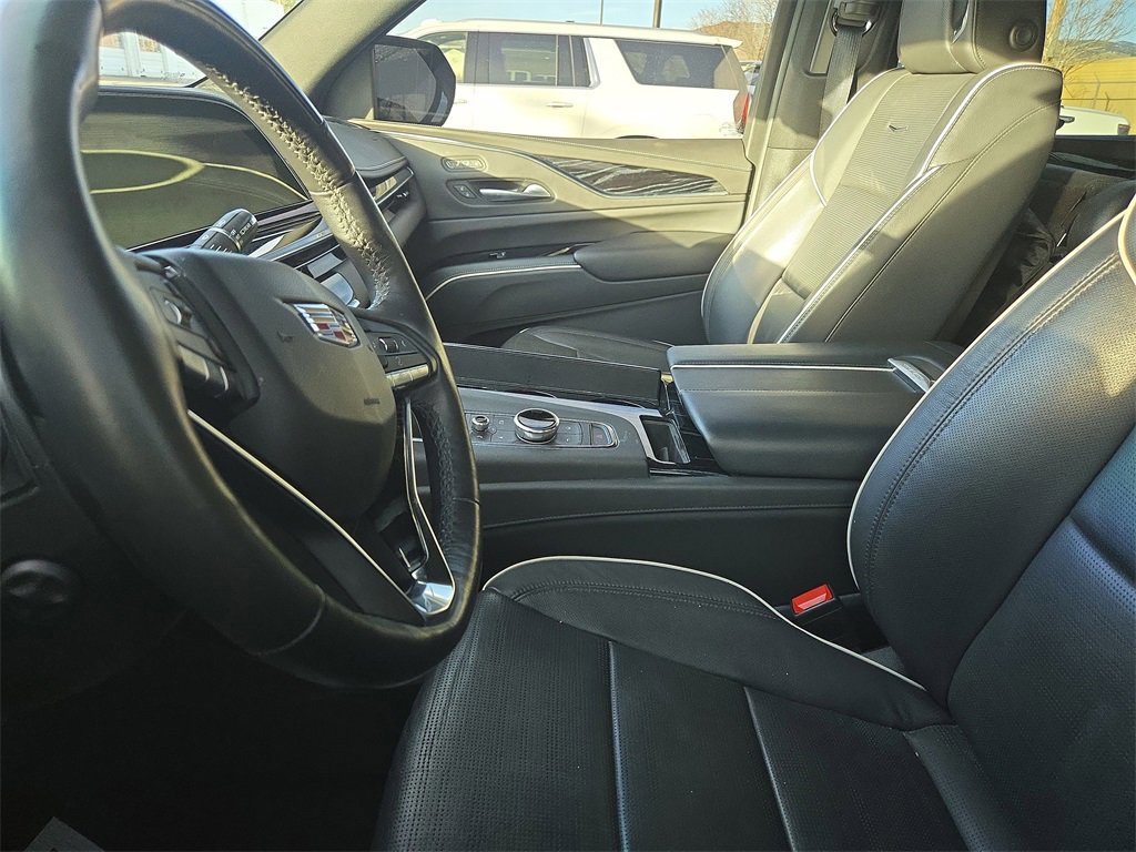 Certified 2023 Cadillac Escalade Sport w/ LPO, ONYX Package image 7