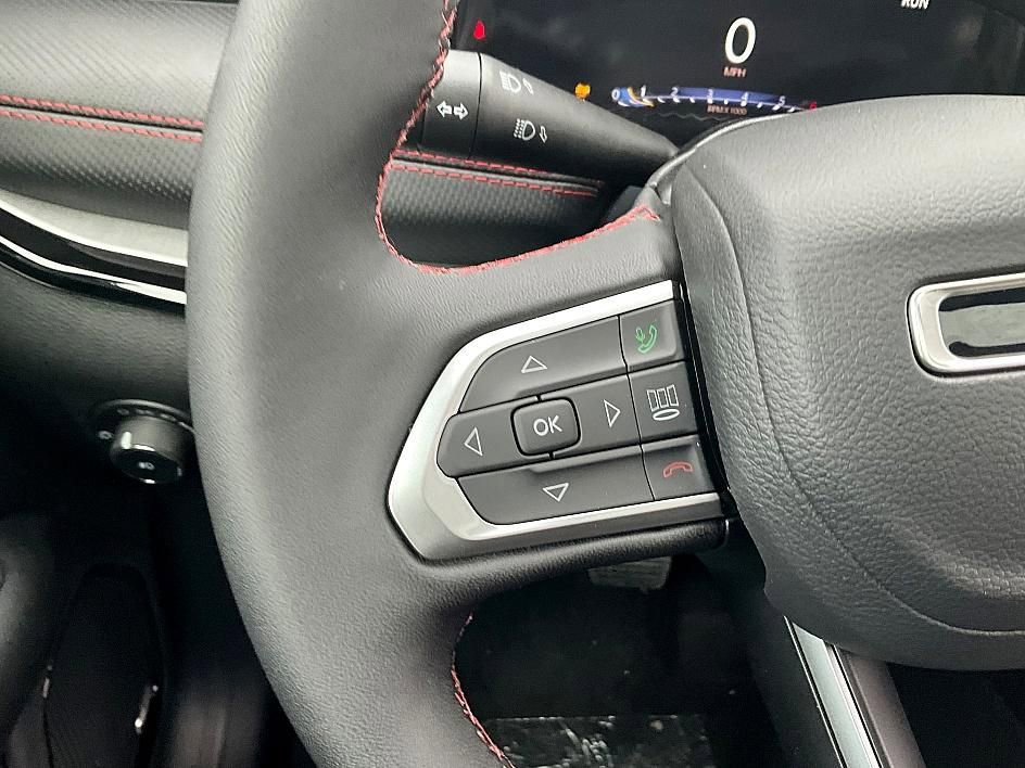 New 2026 Jeep Compass Trailhawk w/ Sun, Sound & Navigation Group image 31