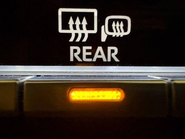 Certified 2025 Toyota Corolla SE image 9