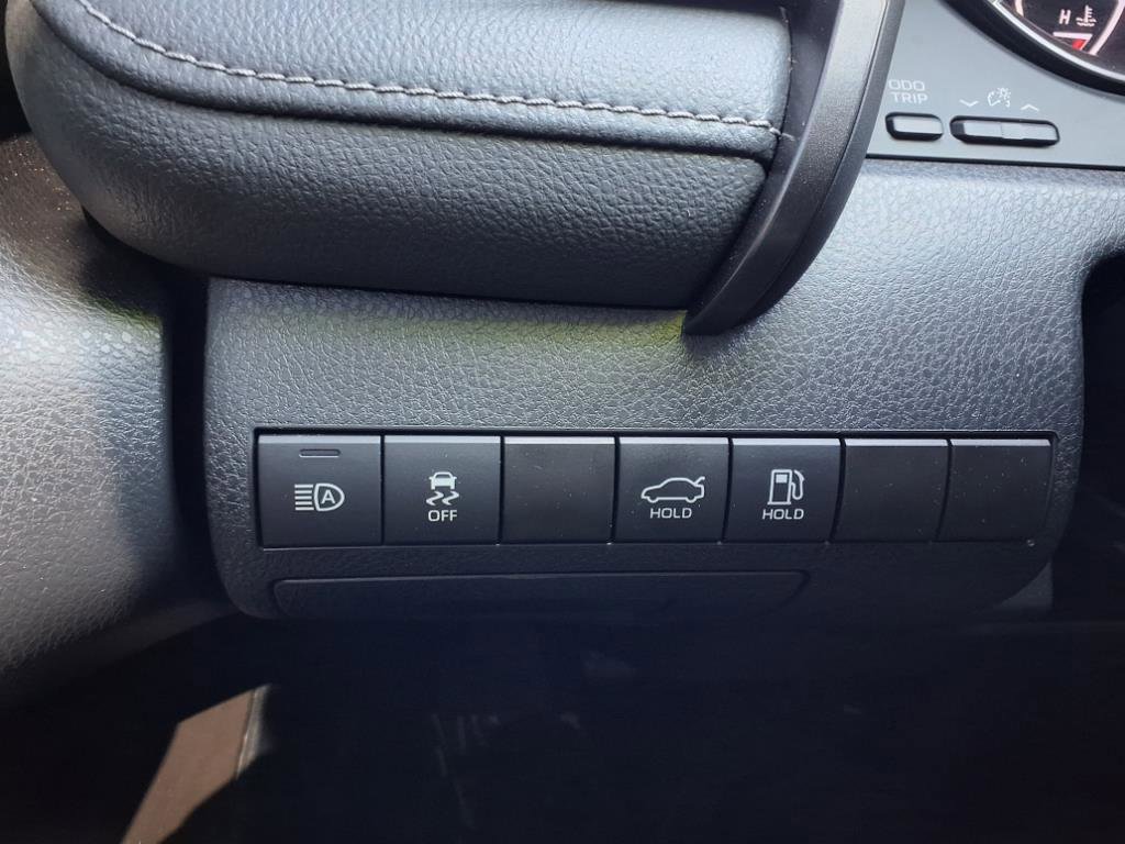 Used 2023 Toyota Camry SE image 24