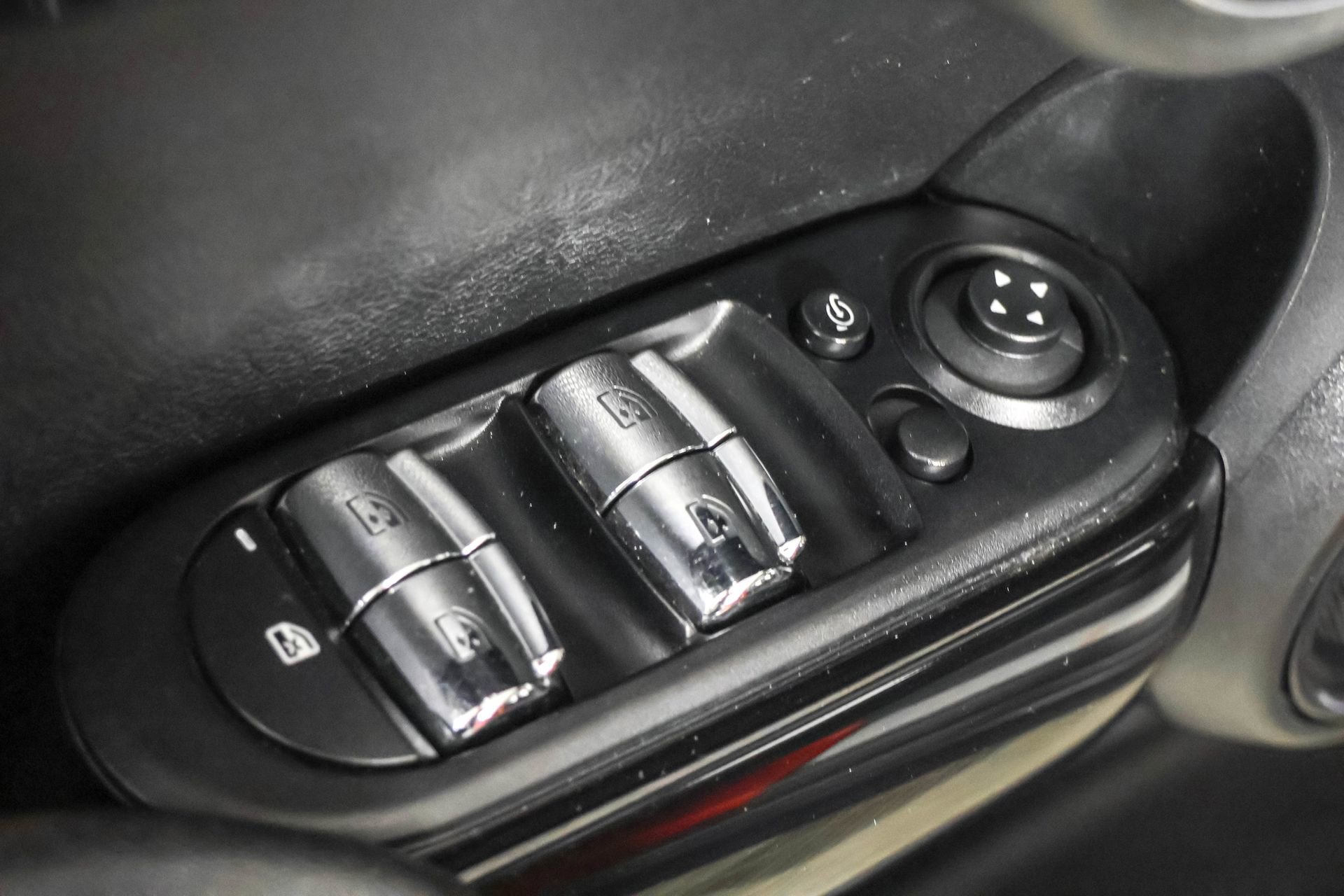 Used 2016 MINI Cooper S image 37