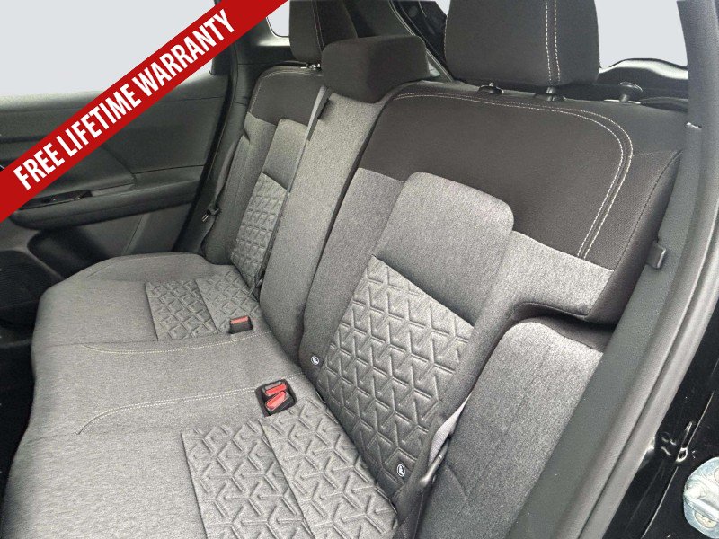 New 2026 Nissan Kicks SV w/ SV Premium Package FWD image 18