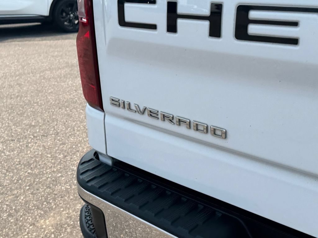 Used 2021 Chevrolet Silverado 1500 LT AWD/4WD image 36