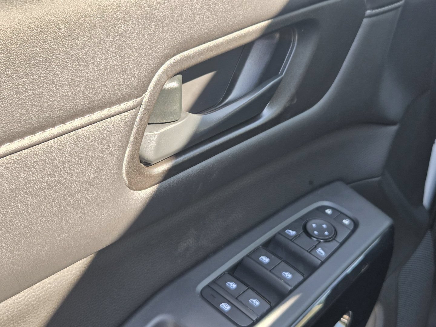 New 2026 Nissan Pathfinder SV AWD/4WD image 27