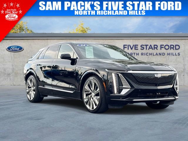 Used 2024 Cadillac Lyriq Luxury w/ LPO, Floor Liner Package AWD/4WD image 1