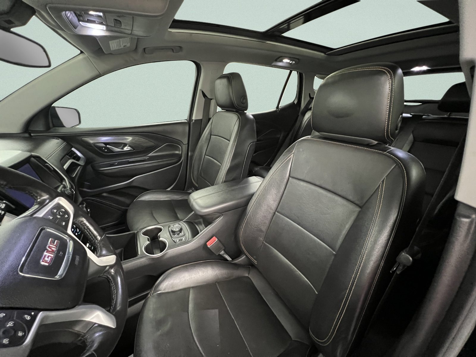 Used 2020 GMC Terrain SLT w/ Preferred Package FWD image 17