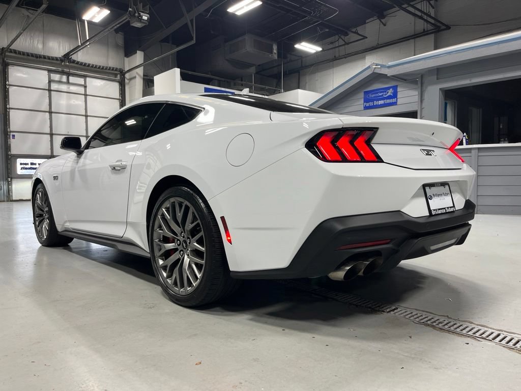 Used 2024 Ford Mustang GT Premium RWD image 5