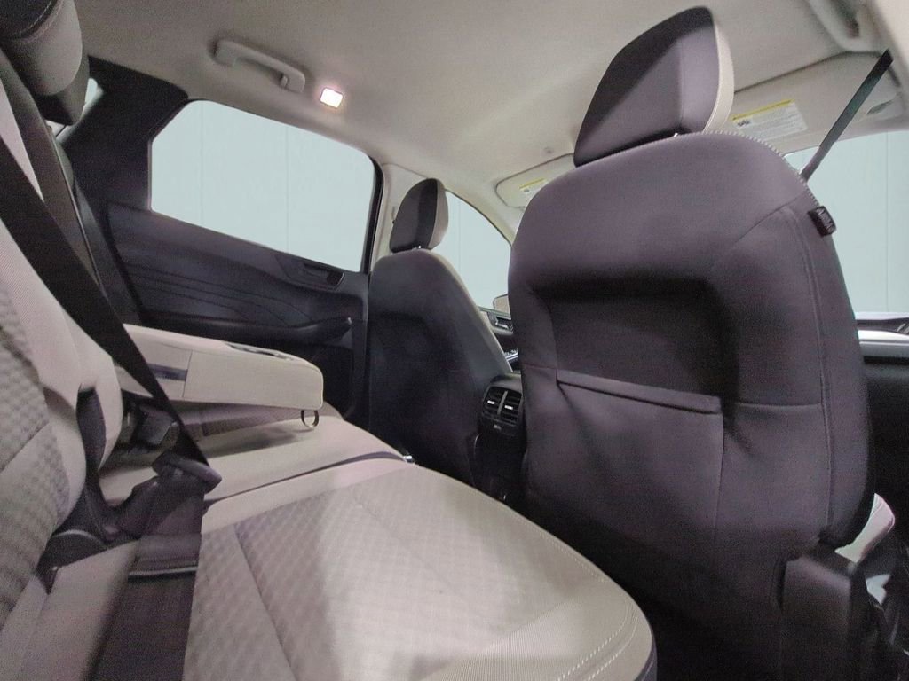 Used 2022 Ford Escape SE w/ Convenience Package image 26