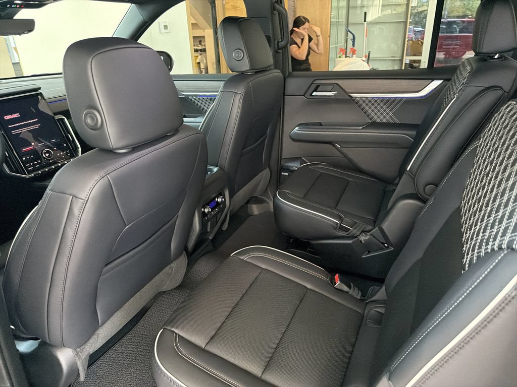 New 2027 GMC Acadia Denali FWD image 12