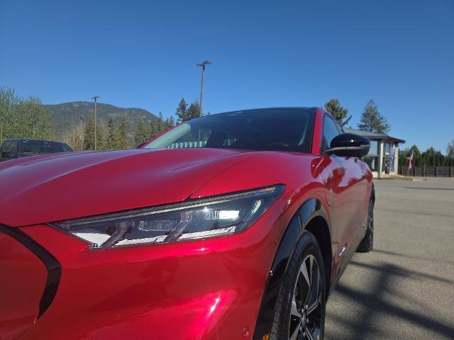 Certified 2021 Ford Mustang Mach-E Premium AWD/4WD image 4
