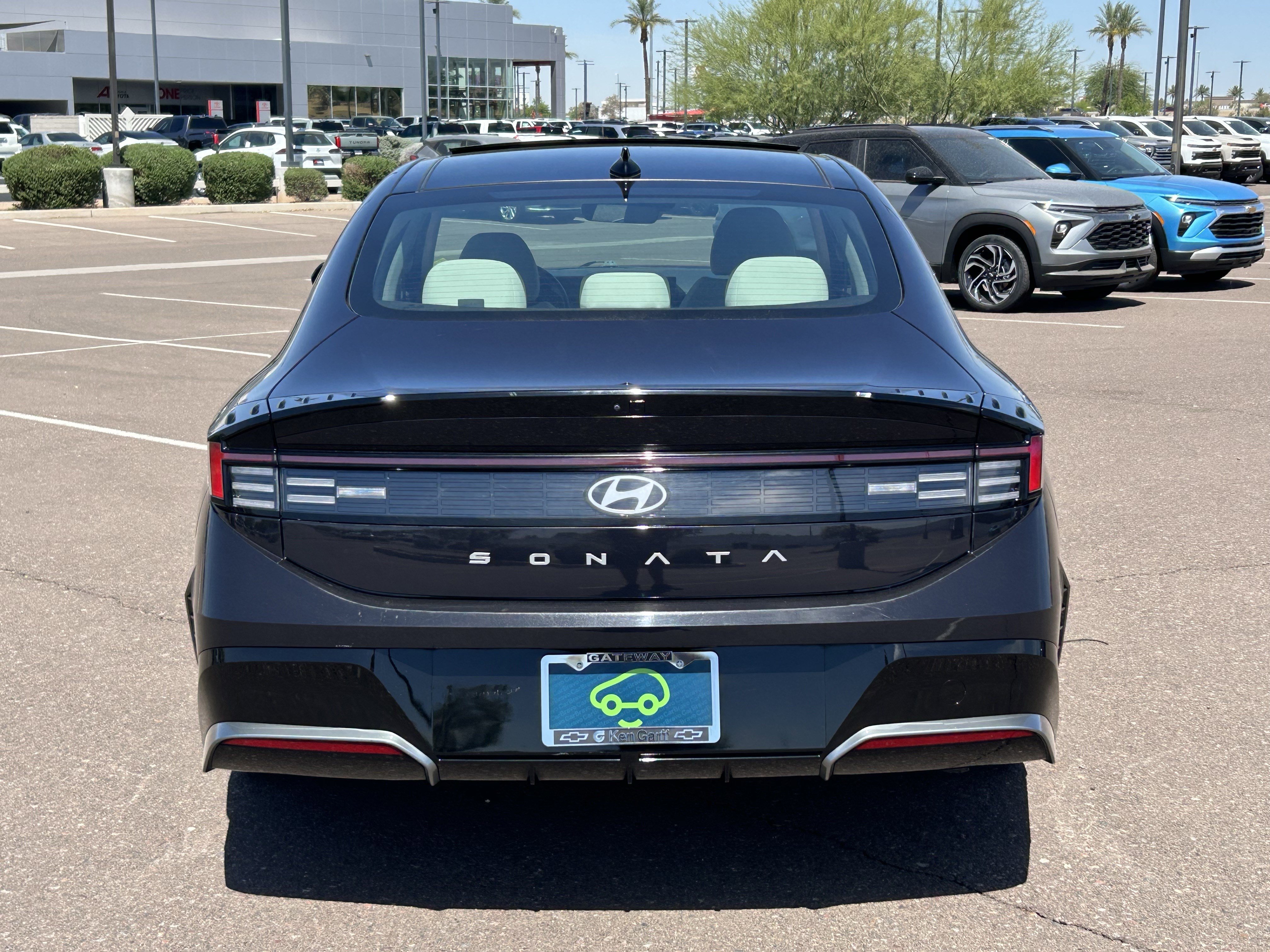 Certified 2024 Hyundai Sonata SEL w/ Convenience Package FWD image 4