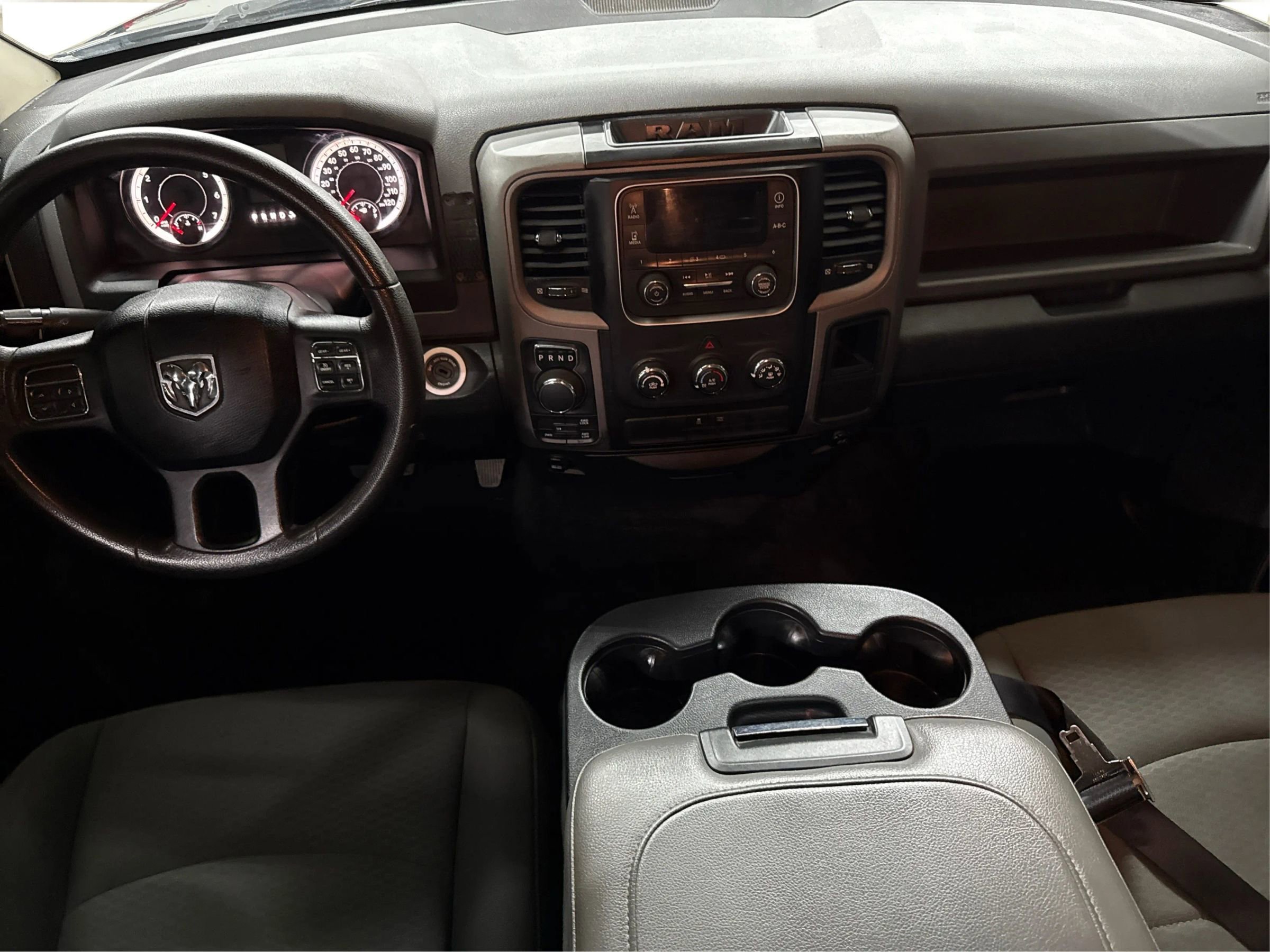 Used 2015 RAM 1500 Express AWD/4WD image 18