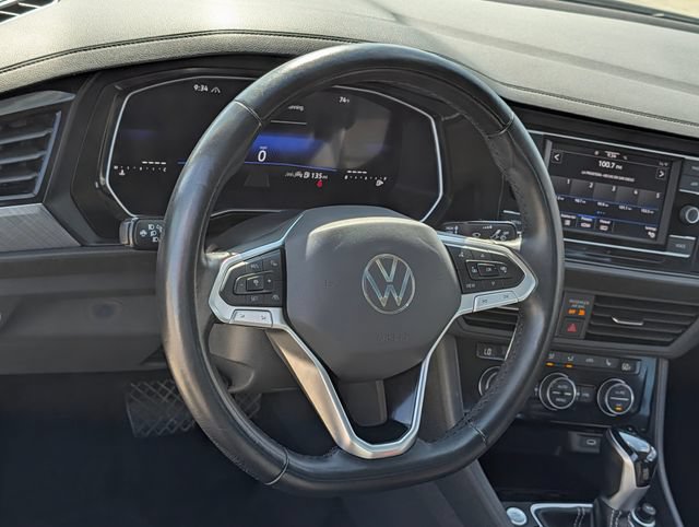 Used 2024 Volkswagen Jetta SE FWD image 15