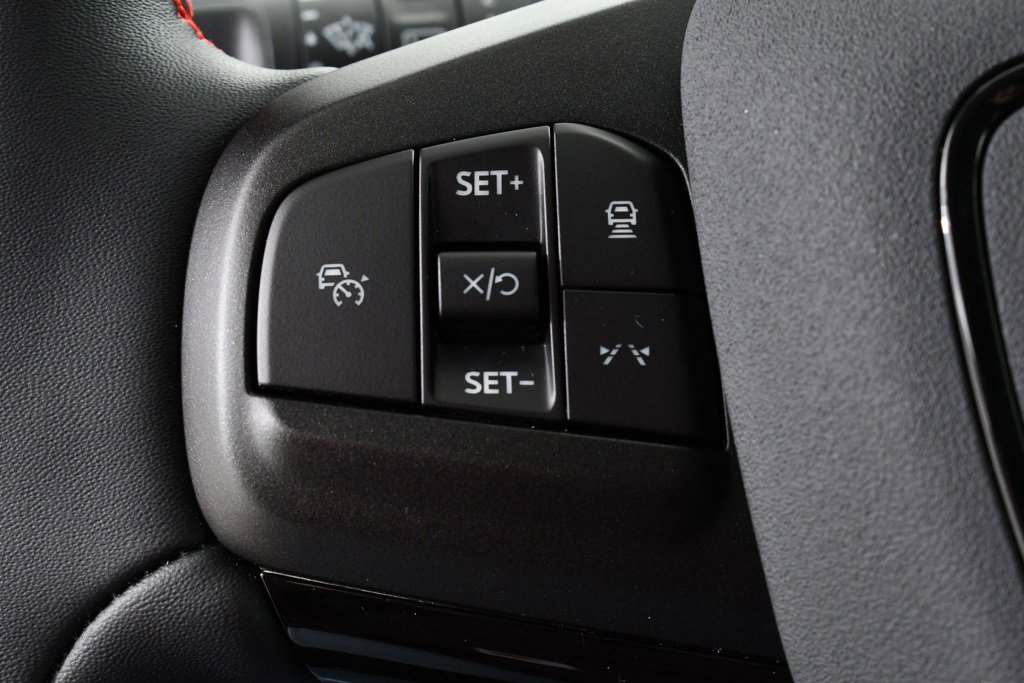 Used 2025 Ford Mustang Mach-E Premium w/ Sport Appearance Package image 32