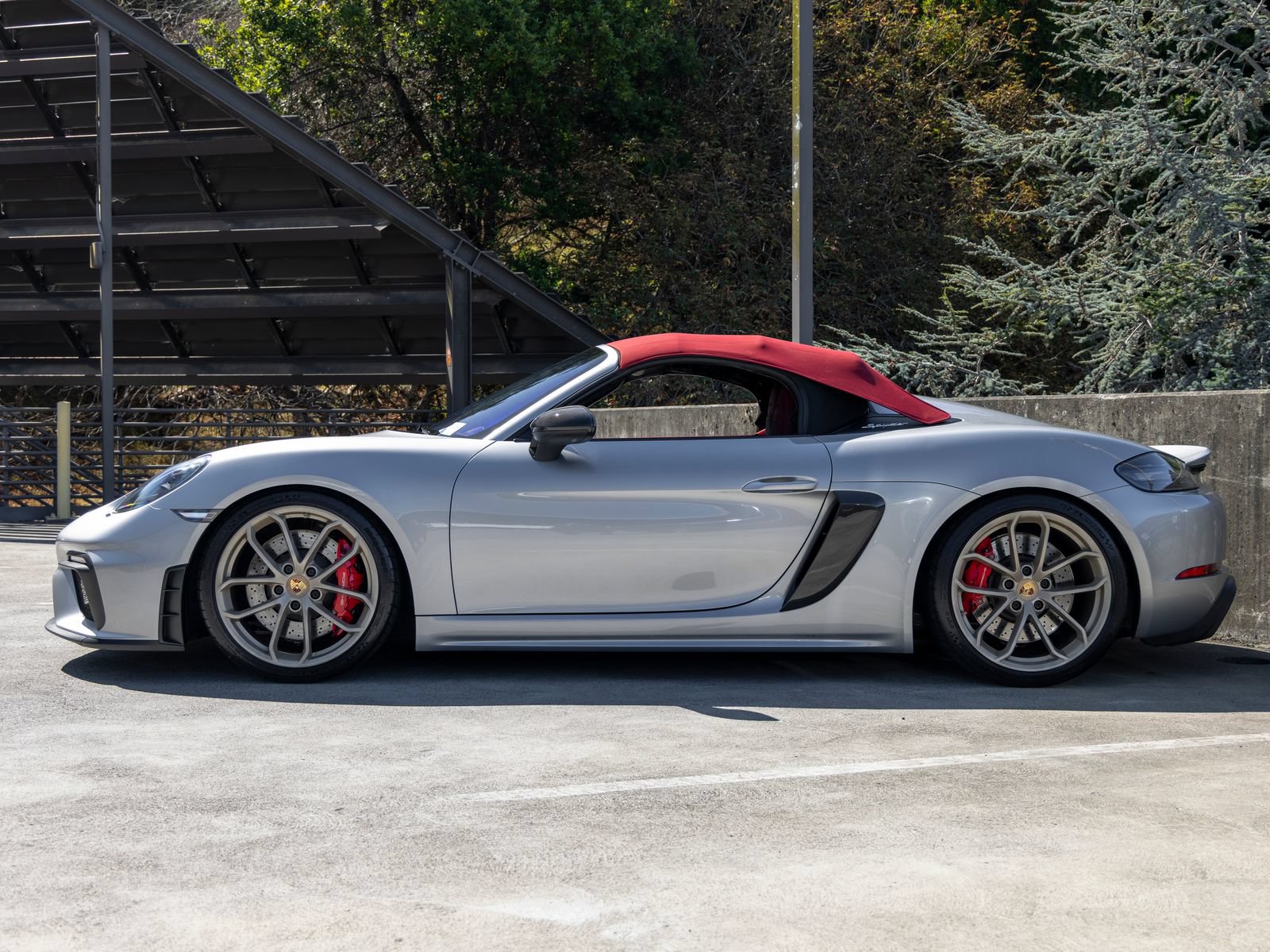Certified 2022 Porsche 718 Boxster Spyder RWD image 2
