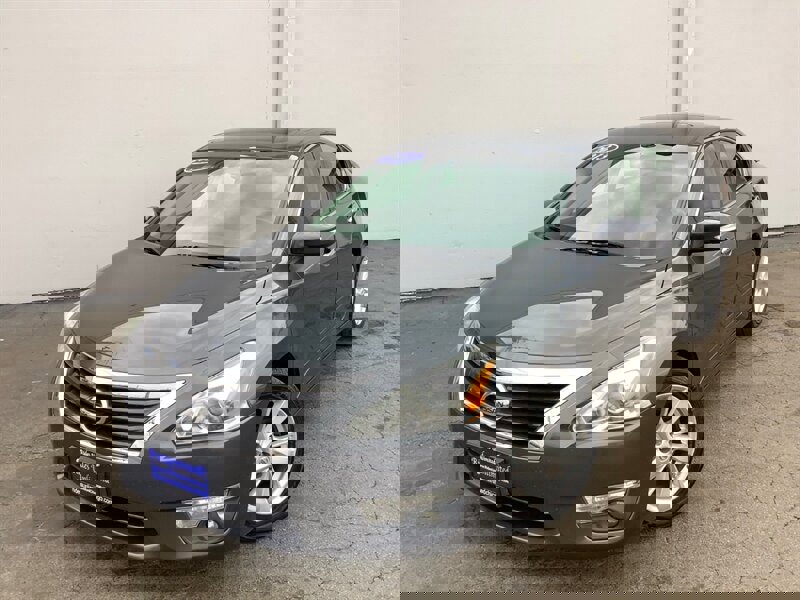 Used 2013 Nissan Altima 2.5 SV w/ 2.5SV Convenience Pkg