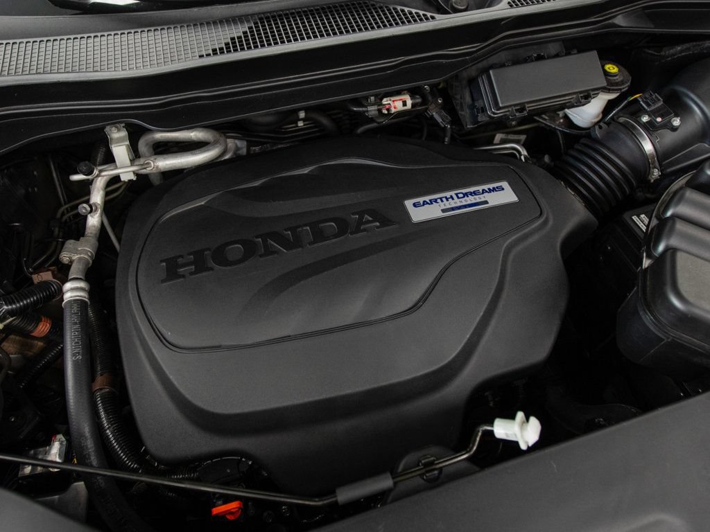 Used 2019 Honda Pilot Touring image 6