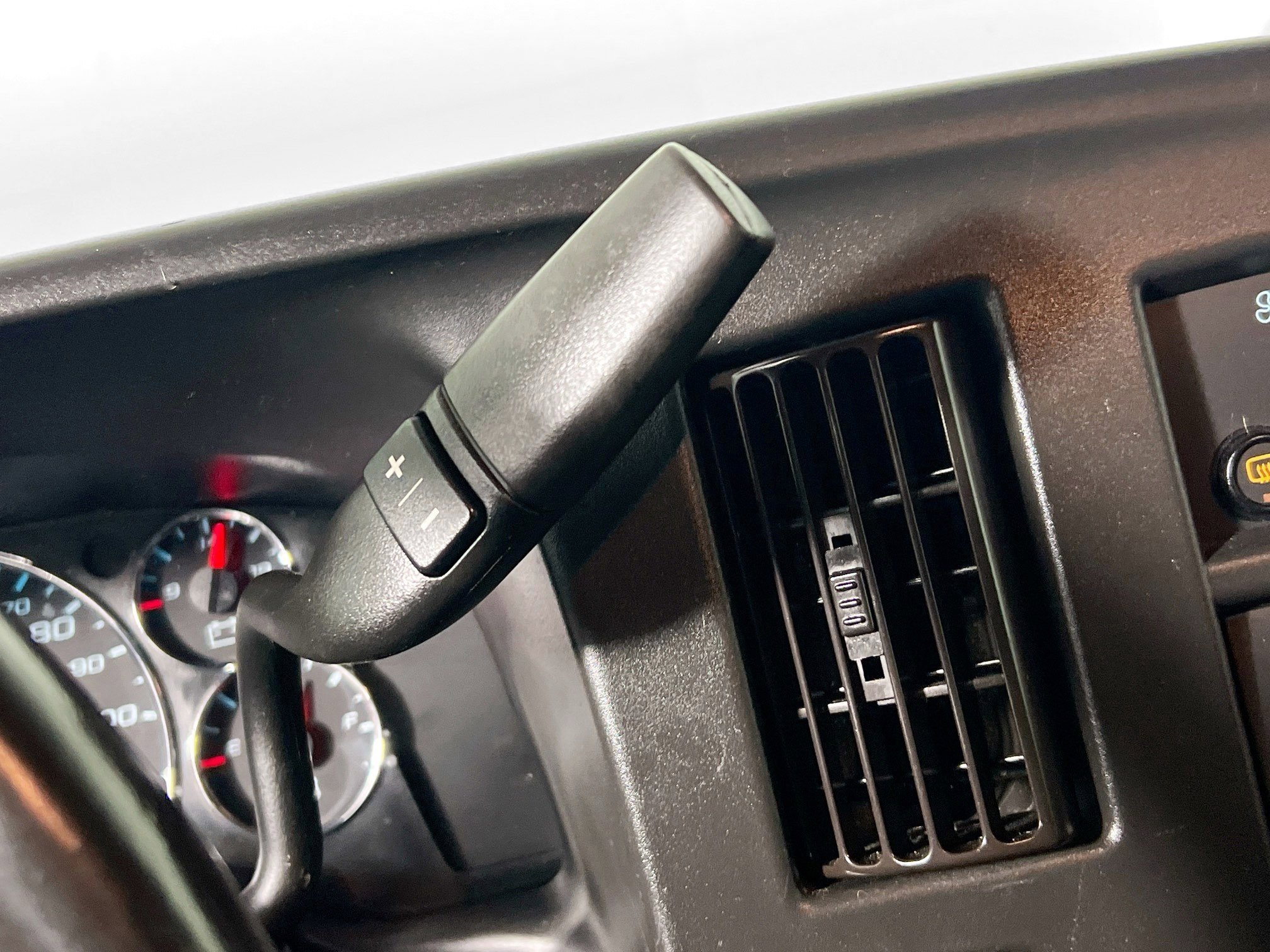 Used 2019 Chevrolet Express 2500 w/ Driver Convenience Package image 23