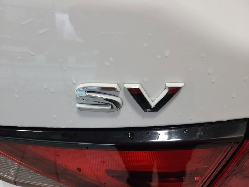 Used 2025 Nissan Sentra SV image 8