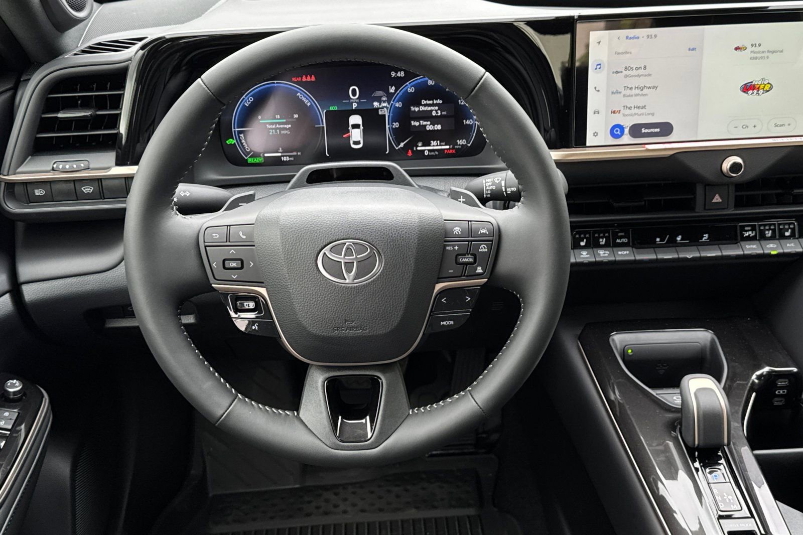 New 2026 Toyota Crown Platinum image 16