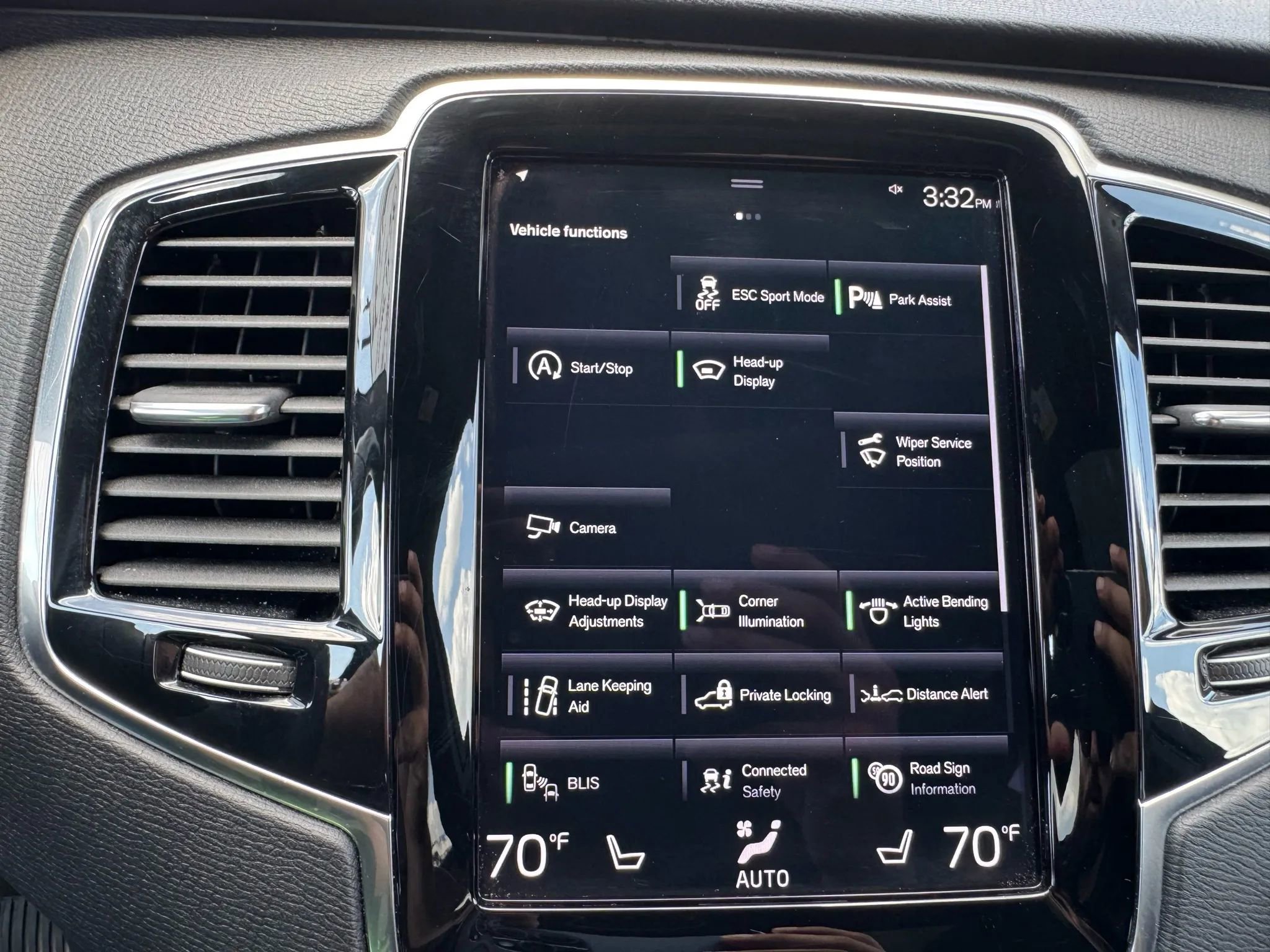 Used 2022 Volvo XC90 T6 Momentum w/ Advanced Package image 45