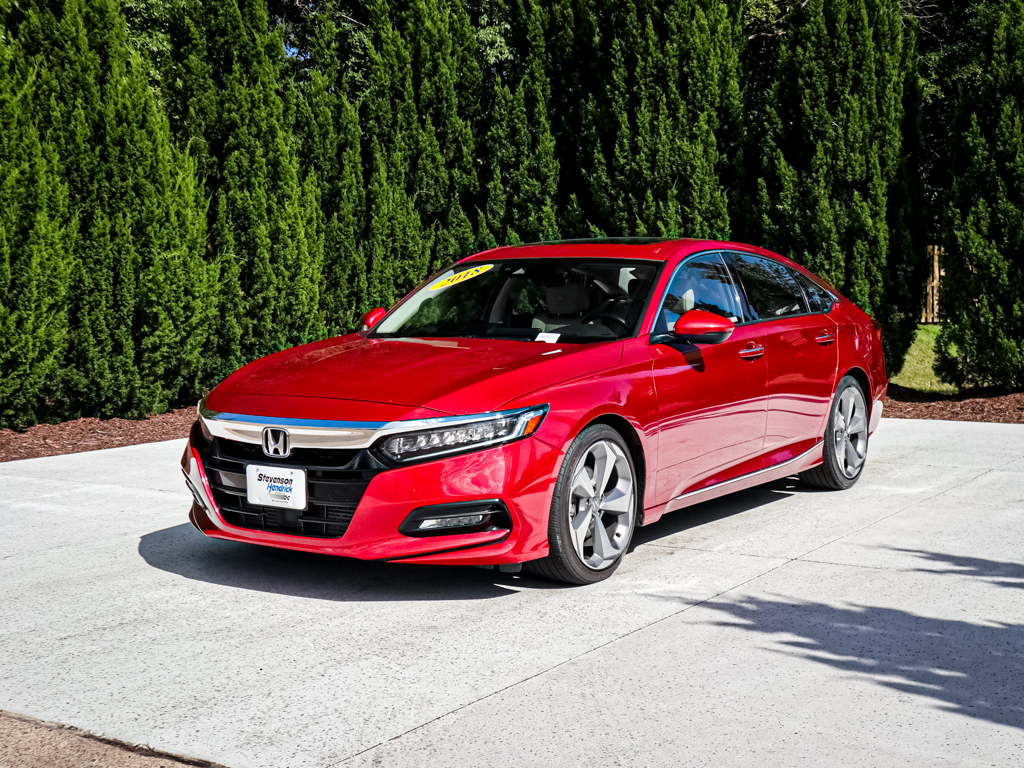 Used 2018 Honda Accord Touring image 5