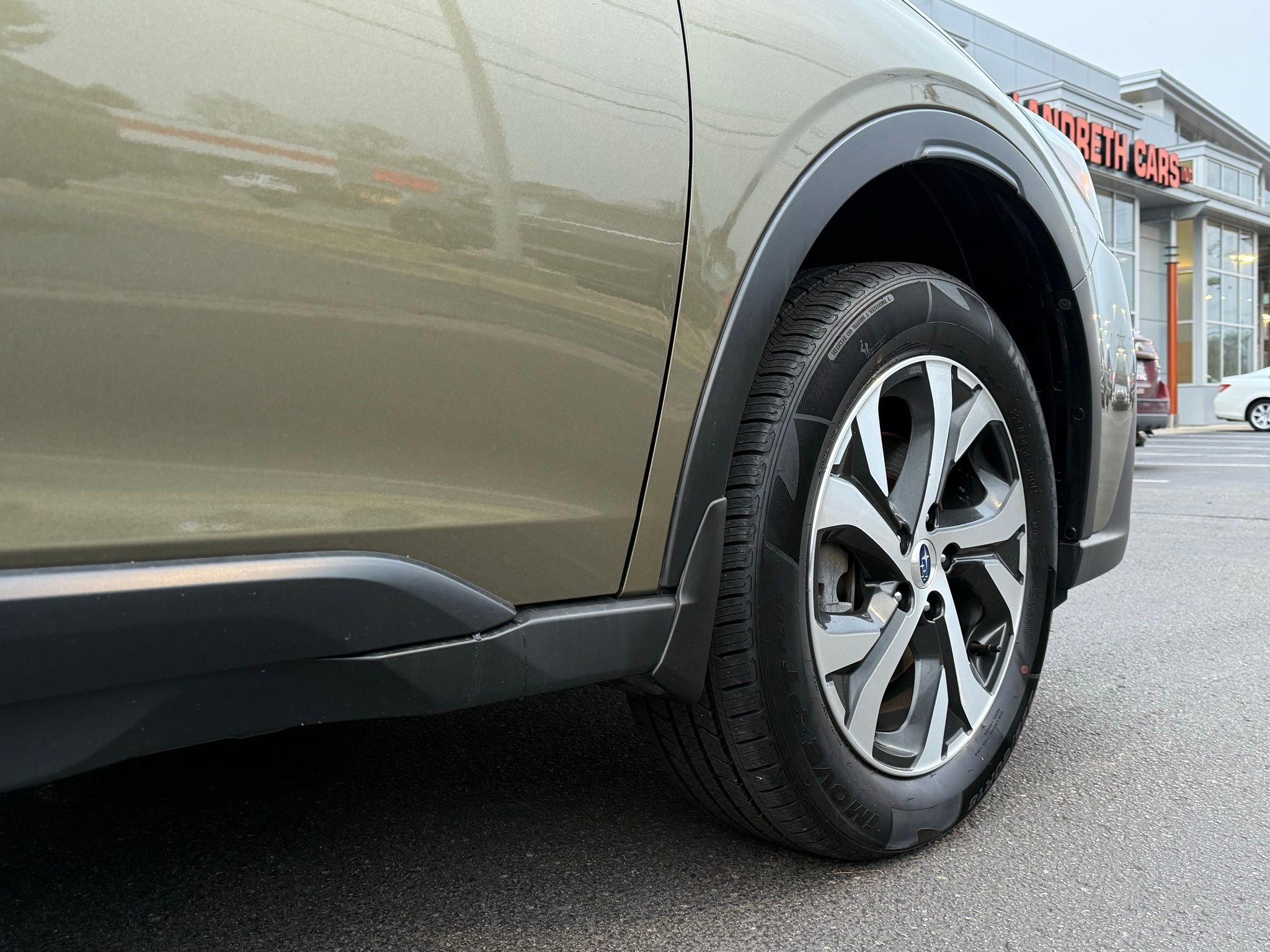 Used 2021 Subaru Outback Limited image 18