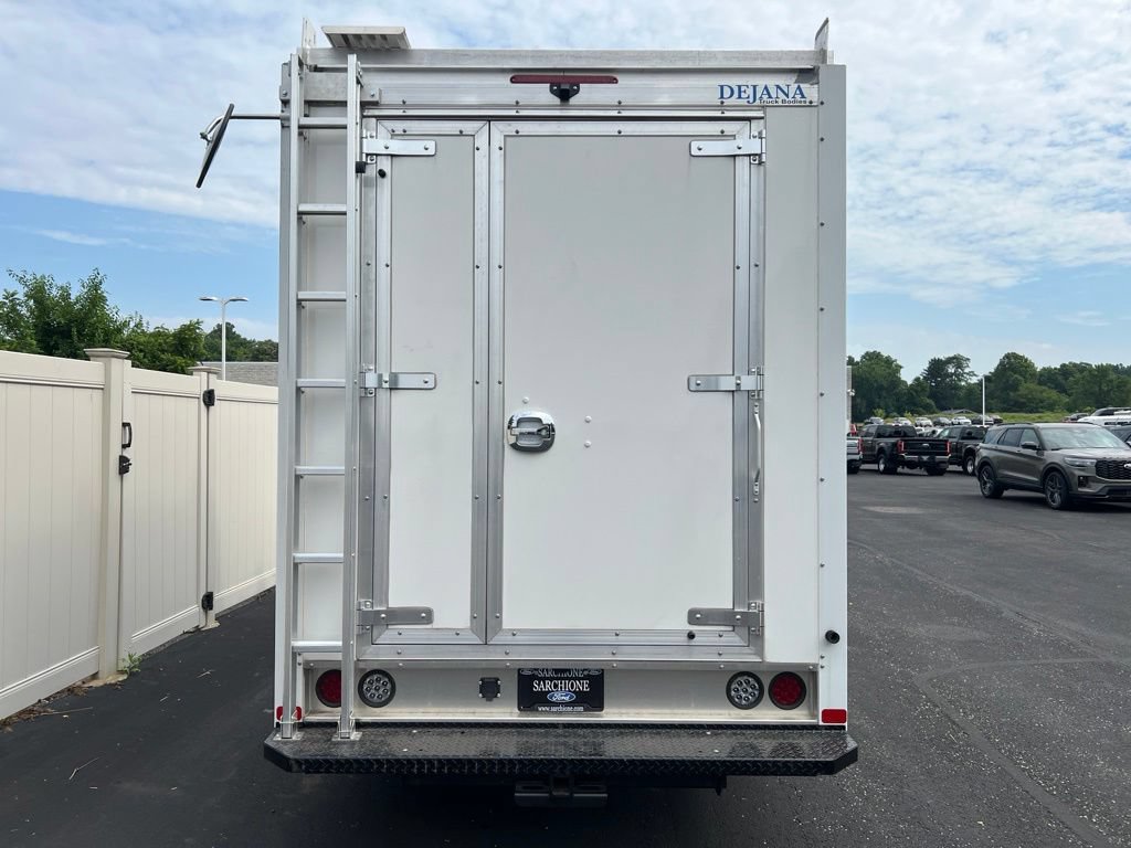 Used 2023 Chevrolet Express 3500 w/ Power Convenience Package RWD image 4