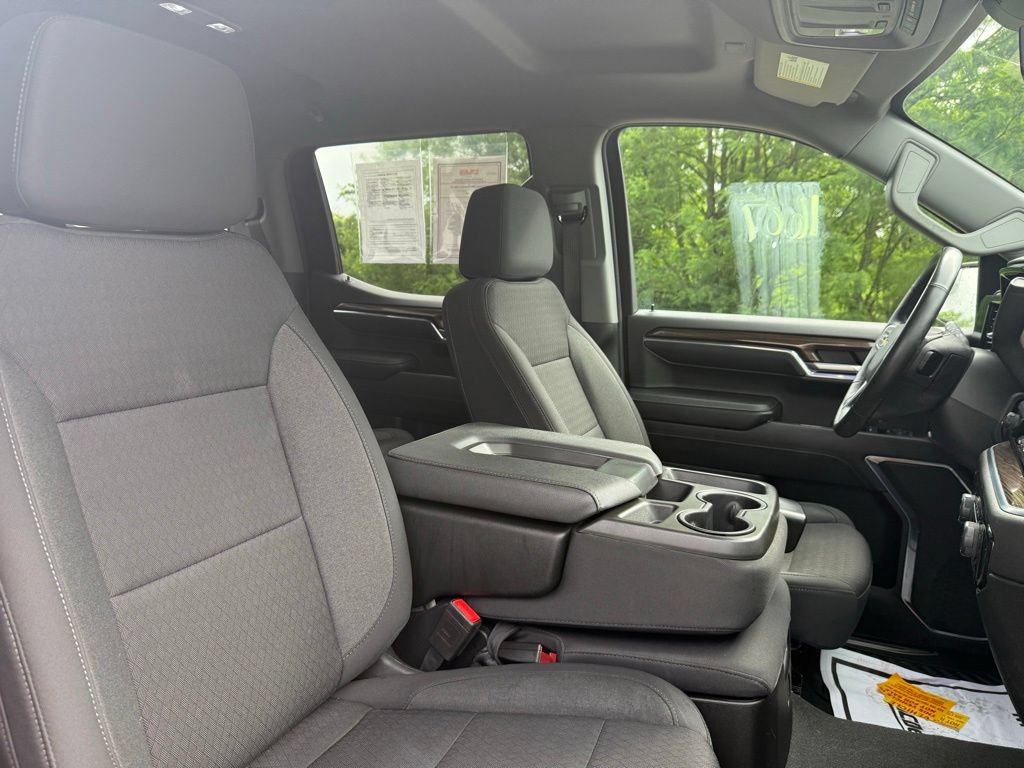 Used 2023 Chevrolet Silverado 1500 LT AWD/4WD image 21
