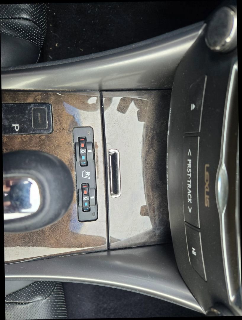 Used 2014 Lexus IS 250C image 23