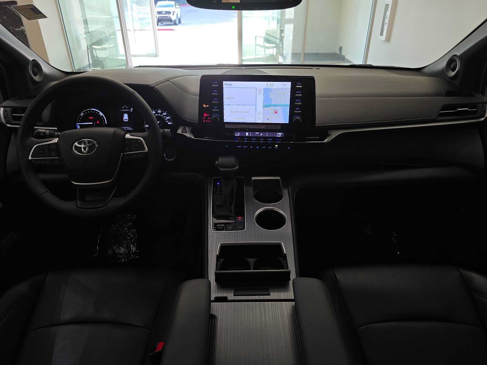 Certified 2024 Toyota Sienna XLE Woodland Edition AWD/4WD image 9